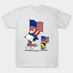 Snoopy And Woodstock With American Flag Independence Day T-Shirt