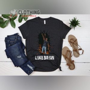 Luke Bryan Concert St Louis Merch Raised Up Right Tour 2022 Cracked Hole T-Shirt