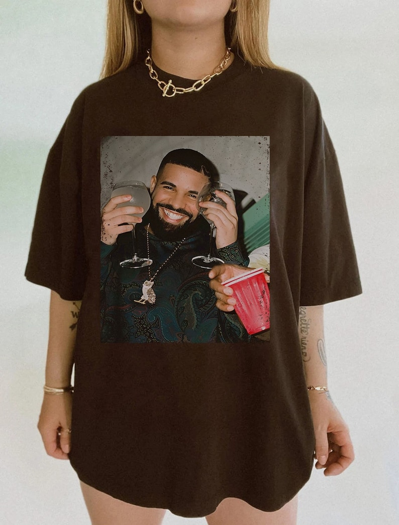 Vintage Drake Concerts 2023 T-shirt, Drake Graphic Tee, Drake It's All A Blur Tour Merch