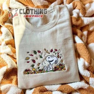 Fall Snoopy Embroidered Sweatshirt Snoopy Autumn Leaves Pumpkin Sweatshirt Halloween Cartoon Dog Embroidered Sweatshirt1