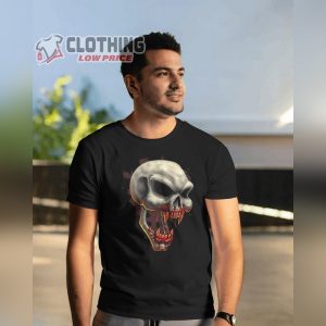 Halloween Scary Snarling Skull Tee Shirt, Gruesome Blood Dripping Design Halloween Horror Tee, Bold Statements & Terrifying Style Shirt, Bloody Skull Tee