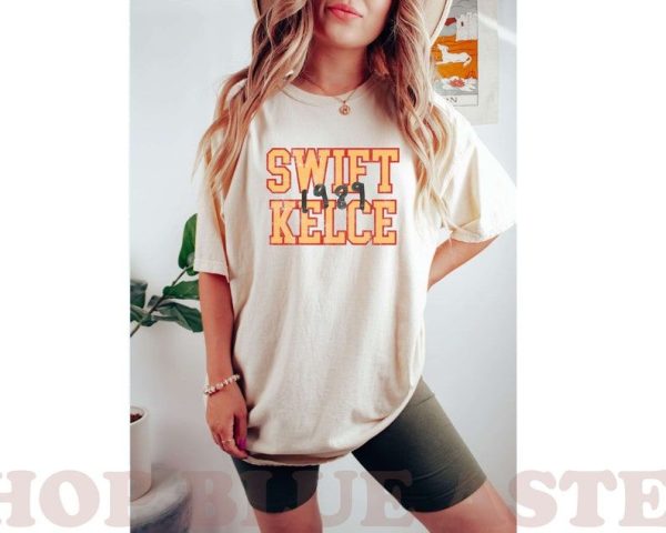 Swift And Kelce 1989 Unisex Sweatshirt, Travis Kelce Football T-Shirt, Kelce Swift Shirt, American Football Tee, Football Fan Tee