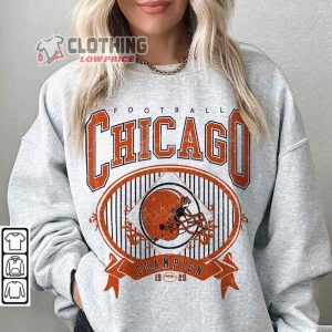 Chicago Football Champion Sweatshirt, Justin Fields Retro Crewneck Shirt, Chicago Bears Vintage 90S Graphic Tee