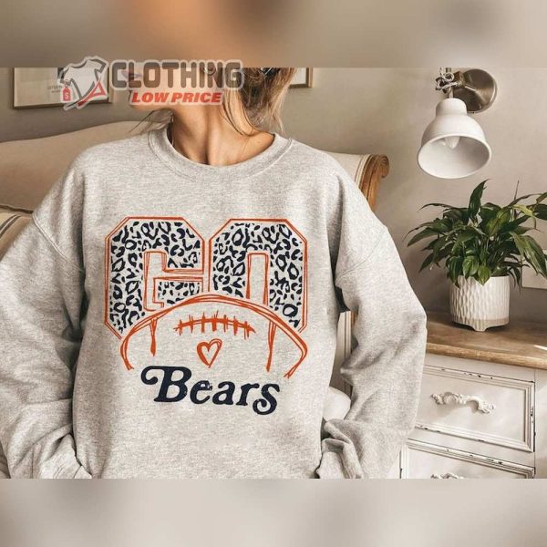 Chicago Football Fan Sweatshirt, Go Chicago Football Fan Tshirt, Football Gameday Hoodie, Retro Football T-Shirt, Men’S Women’S Unisex Apparel