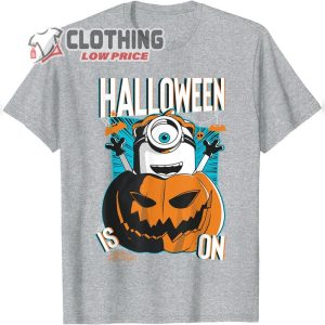 Minions Halloween is on Scary Pumpkin T Shirt1 1