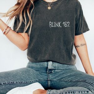 Blink 182 Band Tee Blink 182 Band Tee Blink 182 Rock Music Fan, Colors Vintage Blink Shirt Early 2000S Blink 182 Shirt