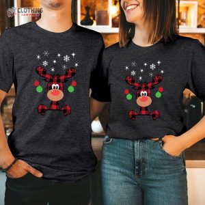 Buffalo Plaid Peeping Moose Reindeer Christmas T-Shirt