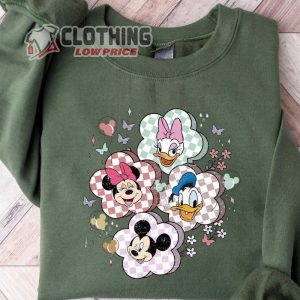 Disney Mickey And Friends Sweater Disneyland Sweatshirt 3