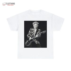 Keith Richards On Stage Rolling Stones Tee Unisex Cotton T Shirt Rolling Stones Tee Keith Richards T Shir 1