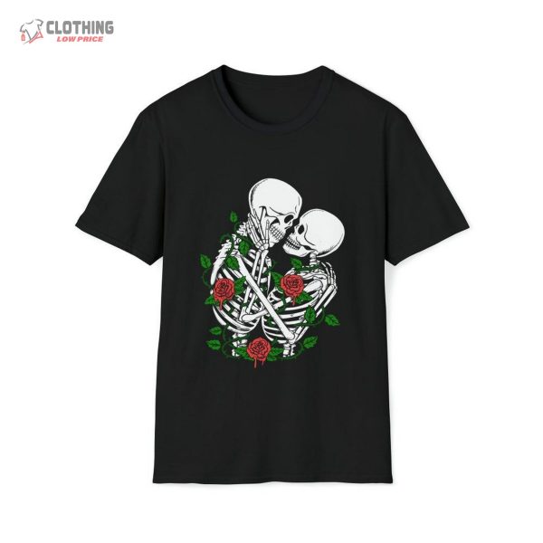 Nature Lover Halloween Skeleton Shirt, Skeleton With Roses Love Clothe
