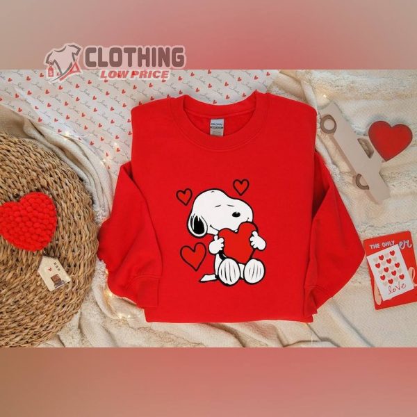 Hugging Heart Snoopy Shirt, Valentine’S Day Tee, Gift For Mom, Gift For Kids, Snoopy Shirt For Kids, Couples Tee, Valentine’S Day Gift