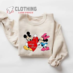 Vintage Mickey And Minnie Sweatshirt Disney Valentines Day 1