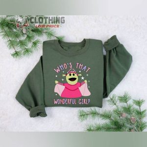 WhoS That Wonderful Girl SweatshirtWonderful Gir3