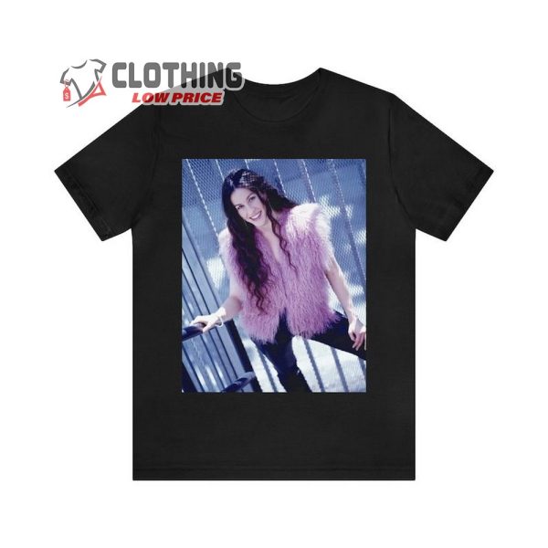 Alanis Morissette Retro T-Shirt Style