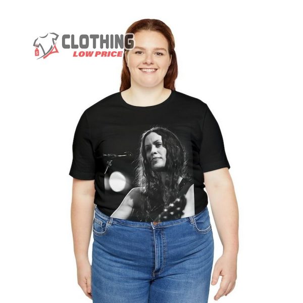 Alanis Morissette Retro T-Shirt Style