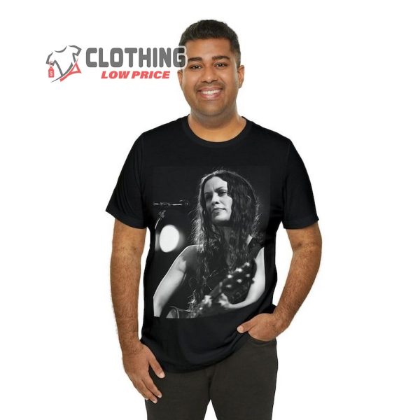 Alanis Morissette Retro T-Shirt Style