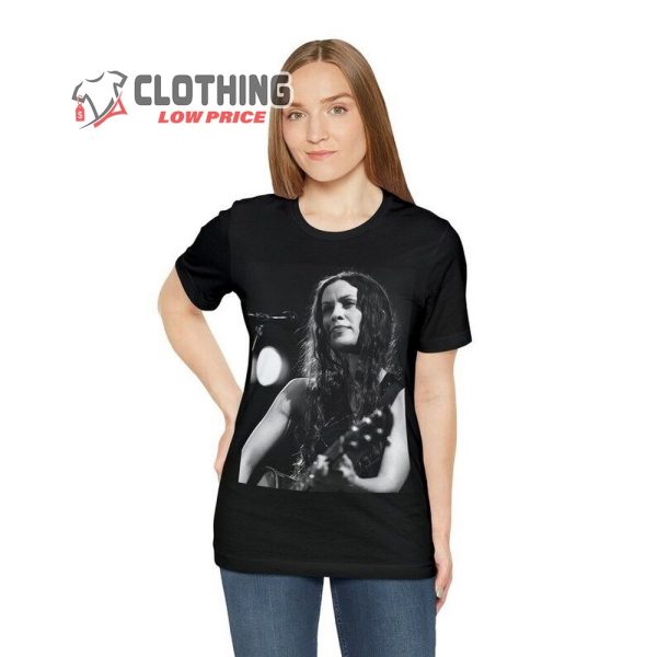 Alanis Morissette Retro T-Shirt Style