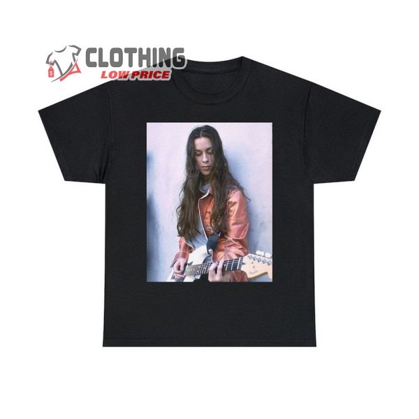 Alanis Morissette Retro T-Shirt Style, Vintage Photoshoot Bootleg