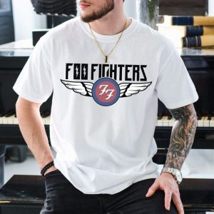 Foo Fighters Rock Band T-Shirt On Vintage Black Comfort Shirt